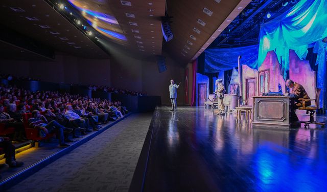 Şehir Tiyatrosu, Tiyatro Günü'nü sahneden kutladı