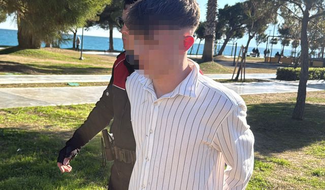 Selamlarını almadığı gerekçesiyle bacağından bıçakladılar