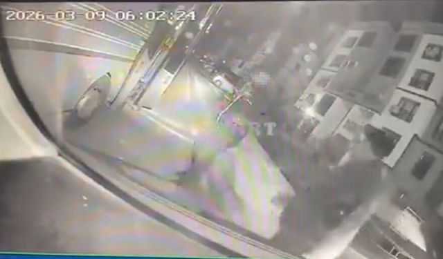 Yol verme tartışmasında şoförler kaza yaptı