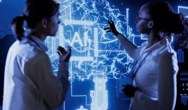 Geleceğin Teknolojisine Şekil Veren Yapay Zeka Eğitimi Arı Bilgi’de