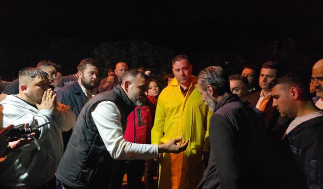 Adana'da sağanak sele neden oldu; 1 ölü (2)