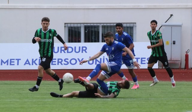 Bucak Belediye Oğuzhanspor son maçında galip
