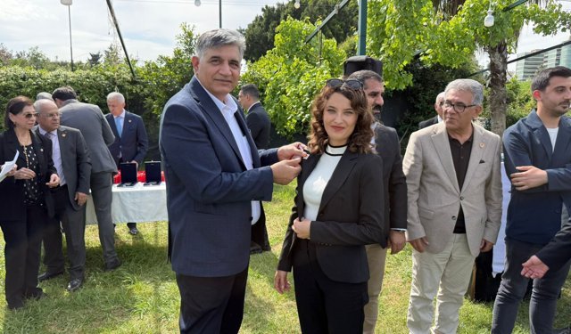 ÇGC'nin yeni üyelerine rozetleri takıldı