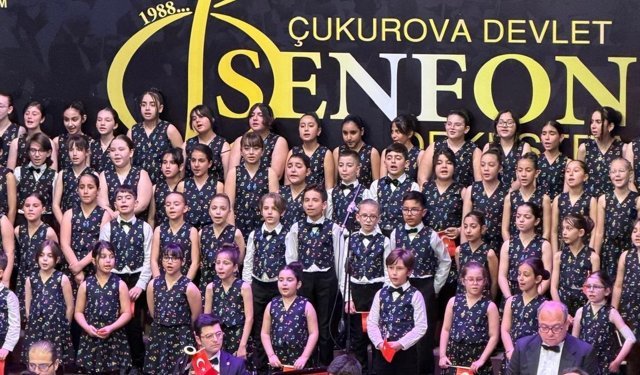 Çukurova Devlet Senfoni Orkestrası'nın '23 Nisan' konseri renkli anlara sahne oldu