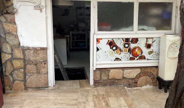 Depoya inmeye çalışırken düşüp yaralandı