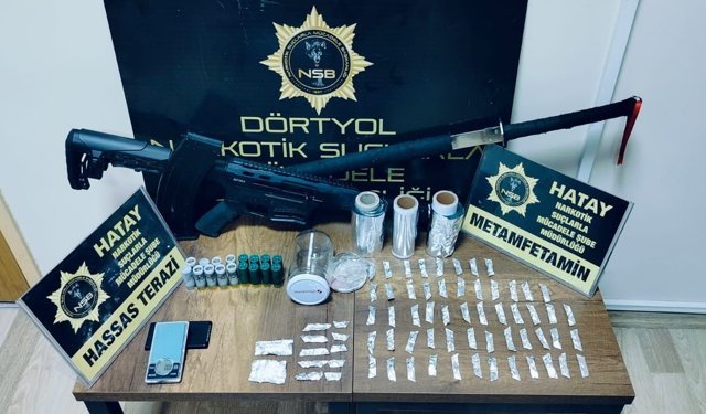Dörtyol'da uyuşturucu satıcıları tutuklandı