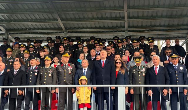 Eğirdir'de Çocuk Bayramı coşkusu