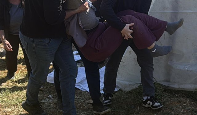 Emekli polis bahçede çalışırken devrilen traktörünün altında kalıp öldü