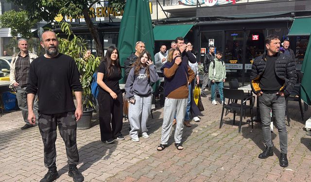 Kalp masajıyla kediyi yaşama bağlayan itfaiye erinin mutluluğu