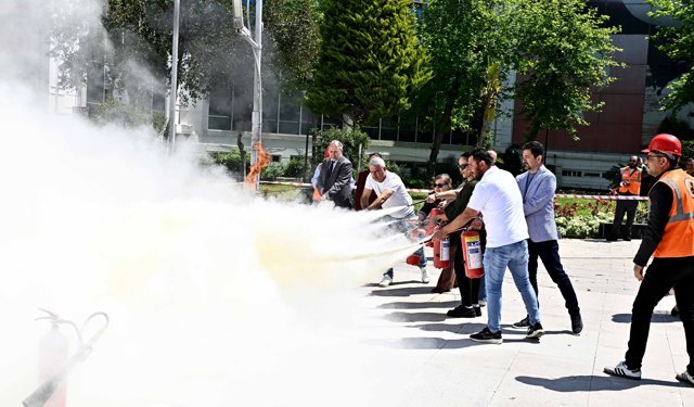 Muratpaşa'da yangın tatbikatı
