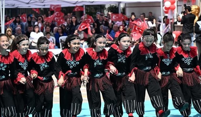 Osmaniye'de 23 Nisan coşkusu dolu dolu kutlandı