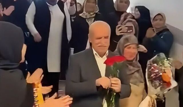 Osmaniye'de 40 yıllık öğretmen alkışlarla emekli oldu