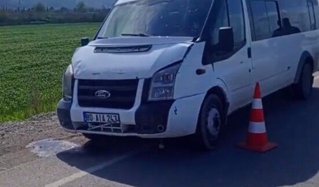 Osmaniye'de işçi servisiyle minibüs çarpıştı: 3 yaralı