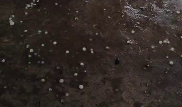 Osmaniye'de yüksek kesimlerinde dolu ve sağanak etkili oldu