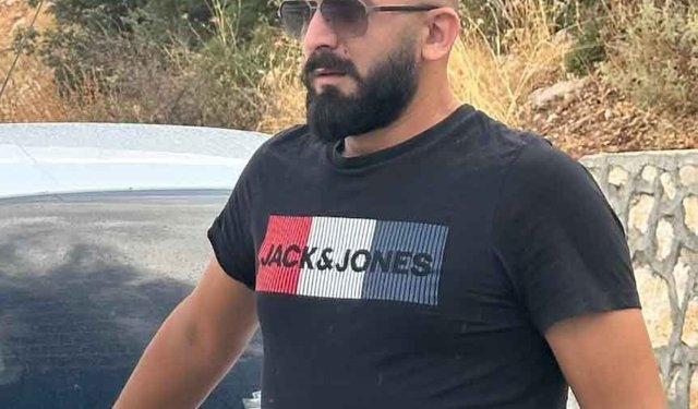 Otomobillerin çarpıştığı ölümlü kaza kamerada