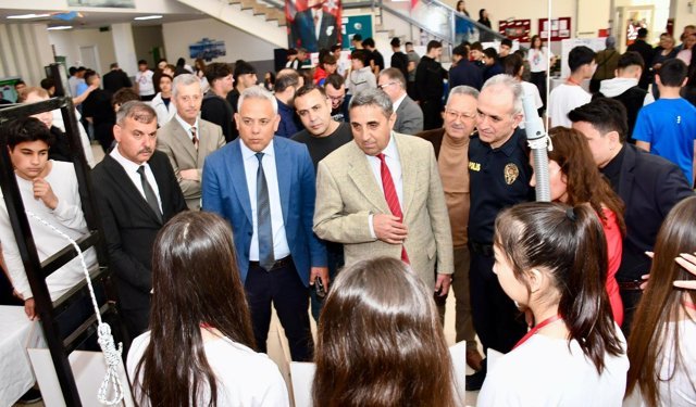 Silifke Nükleer Enerji Lisesi'nde ÜBİTAK 4006 Bilim Fuarı