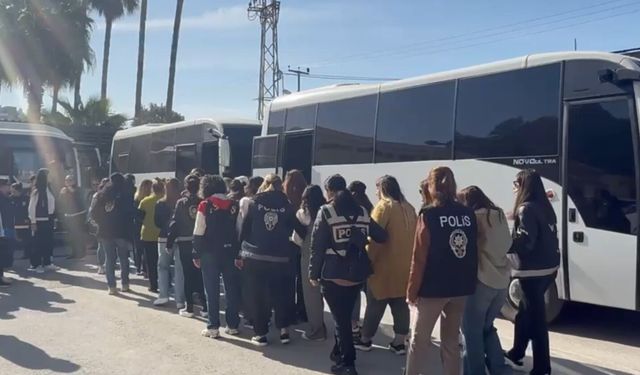 Tarsus'ta uyuşturucu operasyonu: 55 gözaltı