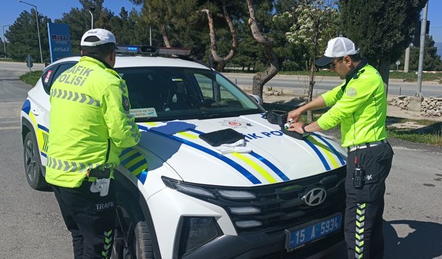 Tescilsiz plaka kullanan sürücüye ceza