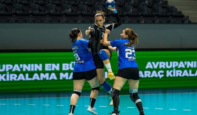 Toroslar Belediyesi, hentbolda 1'inci lige yükseldi