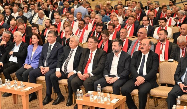 AESOB'da Adlıhan Dere yeniden seçildi