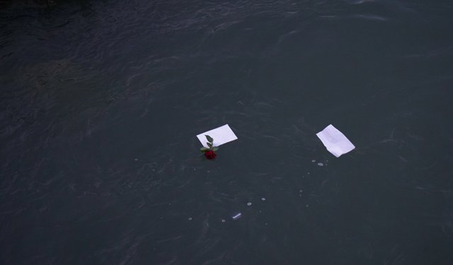 Antalya'da Hıdırellez dilekleri, günün ilk ışıklarıyla suyla buluştu