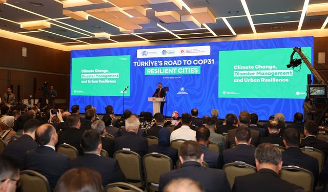 Bakan Kurum: Deprem sonrası yarım milyon konutu sıfır enerjili bina konseptine uygun tasarladık