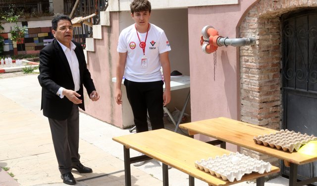 Başkan Türkiş, 41 yıl önce mezun olduğu okulu ziyaret etti