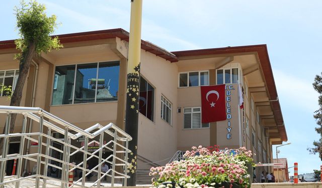 Belediyeden, başkan yardımcısına yumruklu saldırı açıklaması