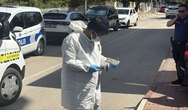 Binada 1 ay önce öldüğü değerlendirilen erkek cesedi bulundu