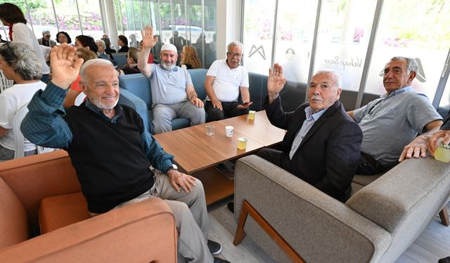 Emekli Evi'nde bayram sevinci