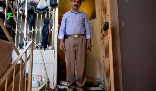 Ev eşyası taşıdığını sandığı kamyonda kaçak sigara çıktı; 22 milyon lira vergi kaybı cezası kesildi