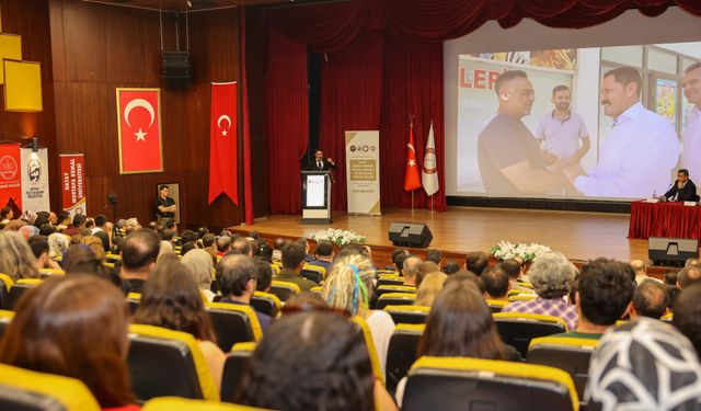 Hatay'da 'Afet Yönetiminde Hatay Modeli' paneli sona erdi