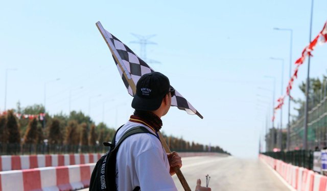 Kepez'de oto drag heyecanı başladı