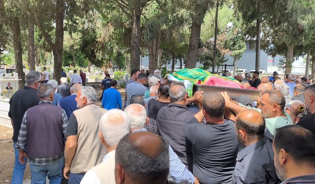 Mersin'de akaryakıt tankında çıkan yangında ölen işçi toprağa verildi