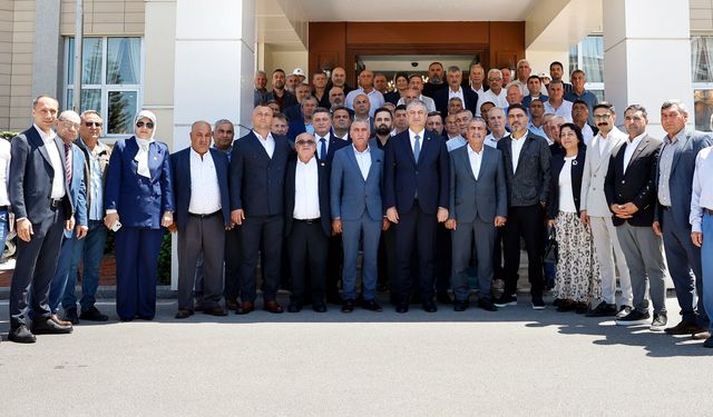 Vali Yavuz muhtarlarla bir araya geldi