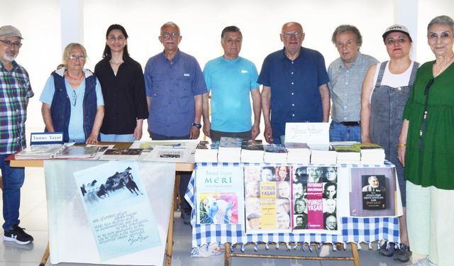 Yaşar'dan 111'inci resimli şiir sergisi