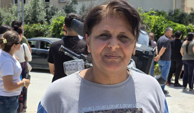50 yaşındaki anne, kızına destek olmak için YKS'ye girdi