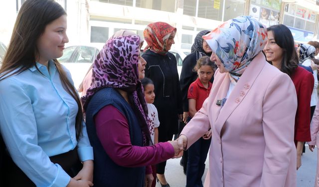 AK Parti Kadın Kolları Genel Başkanı Ercan Burdur'da