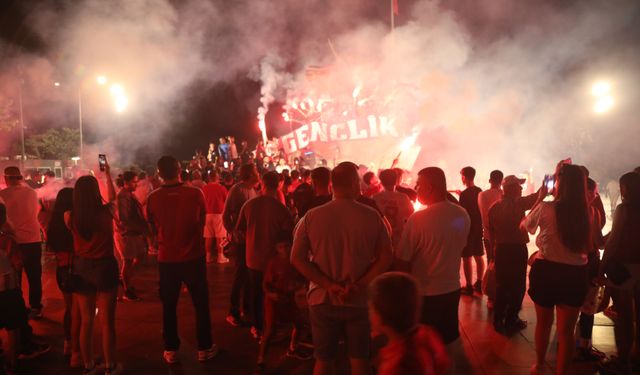 'Antalyaspor Sahipsiz Değildir' yürüyüşü