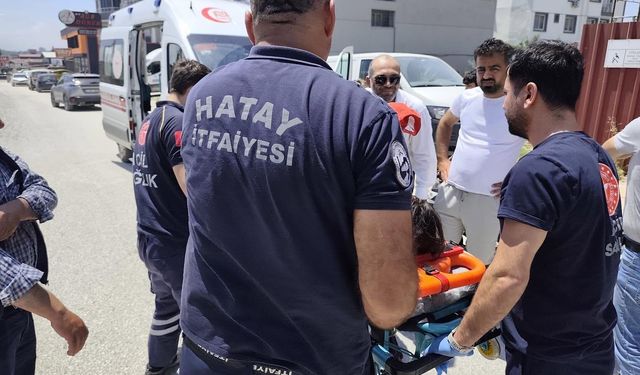 Ayağı motosikletin tekerine sıkışan kişi yaralandı