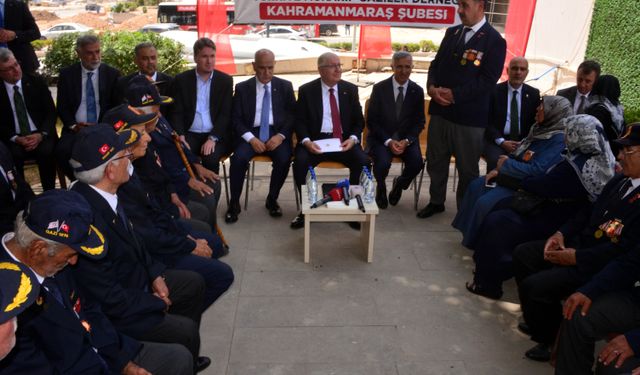 Bakan Güler, Kahramanmaraş'ta birlikleri denetledi (3)