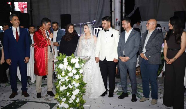 Başkan oğlunun nikahını kıydı
