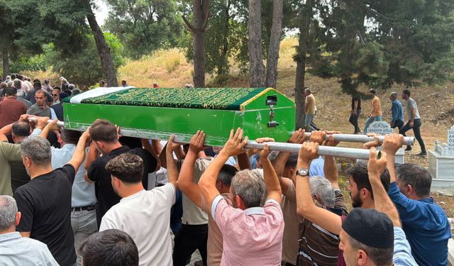 Denizli'deki otobüs kazasında hayatını kaybetmişti, Alanya'da defnedildi