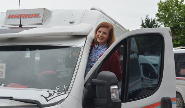 Döne, 30 yıl çalıştığı tekstil işçiliğini bırakıp dolmuş şoförü oldu