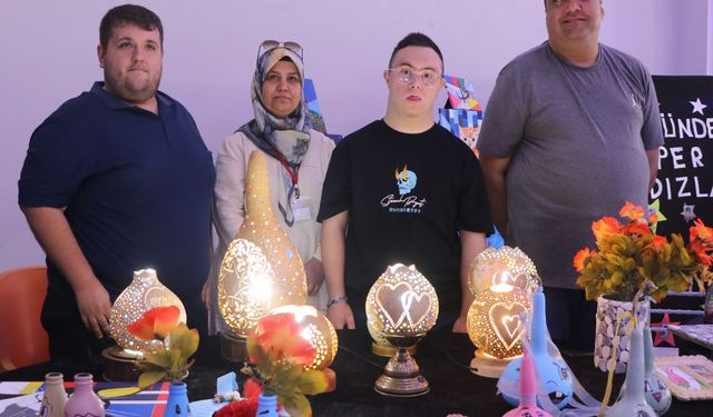 Engelli öğrencilerin eserleri ilgi çekti