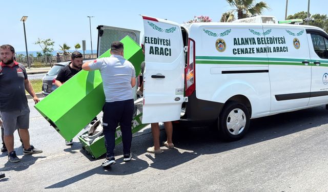 Kamyonetle çarpışan motosikletli öldü