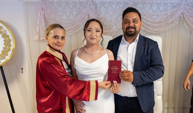Mersin'de nikah salonlarında 16.06 yoğunluğu