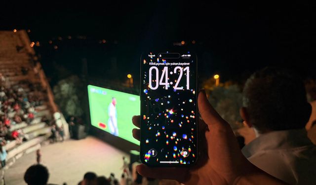 Milli maç Antiphellos Antik Tiyatrosu'nda izlendi / Ek fotoğraflar