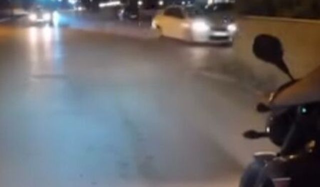 Otomobilin duvara çarptığı kaza kask kamerasında; 2 yaralı