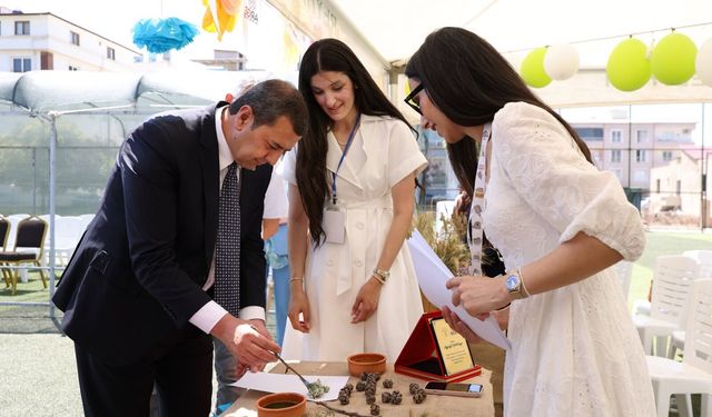 Reyhanlı'da 'doğanın rengi çocuk' etkinliği